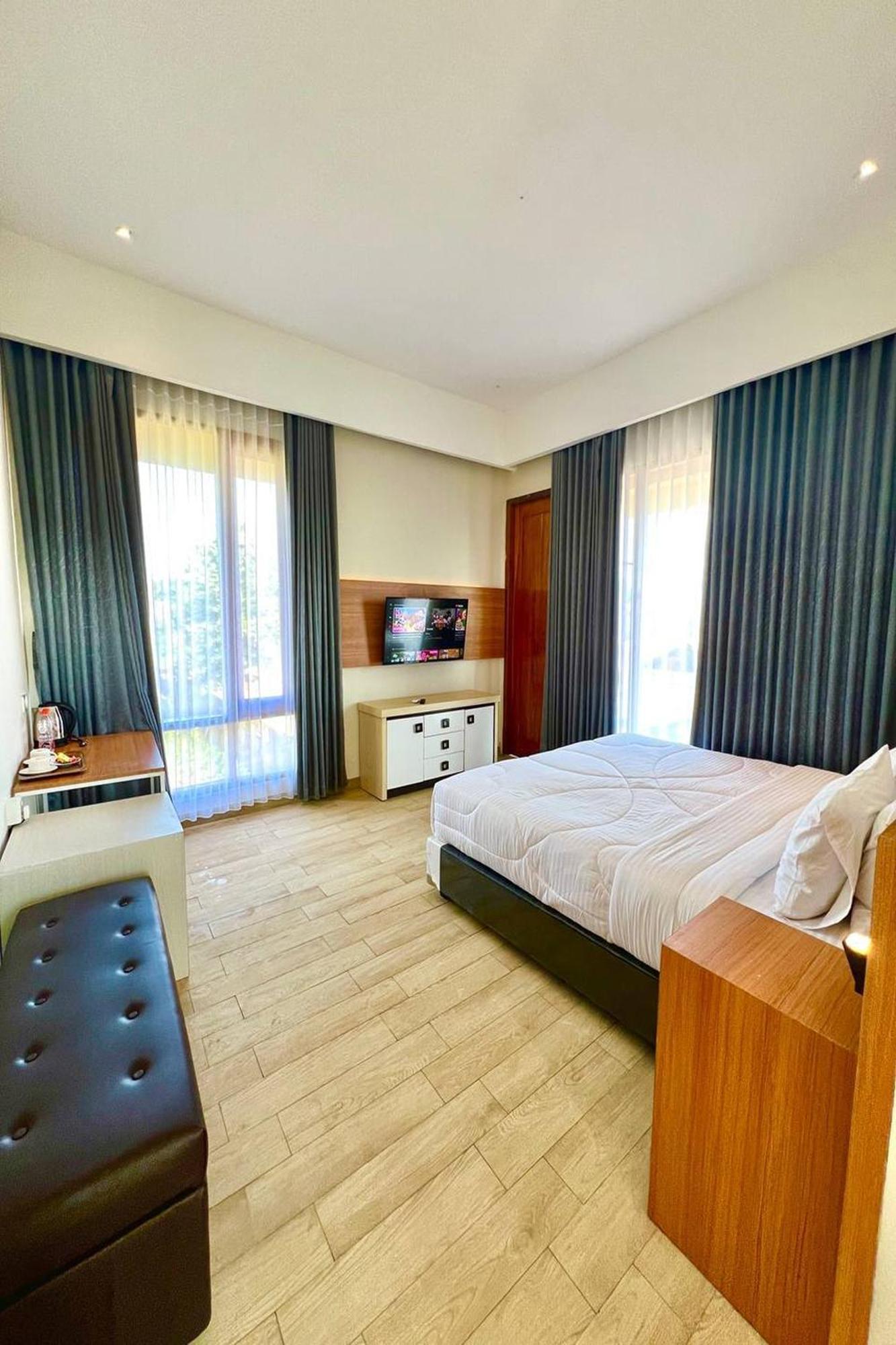 The Royal Joglo Hotell Tepus Eksteriør bilde