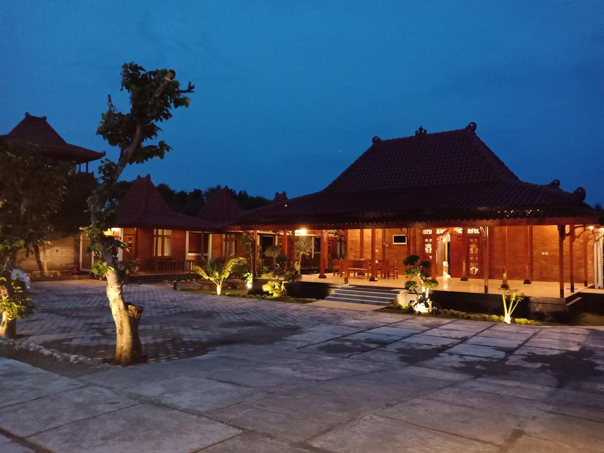 The Royal Joglo Hotell Tepus Rom bilde